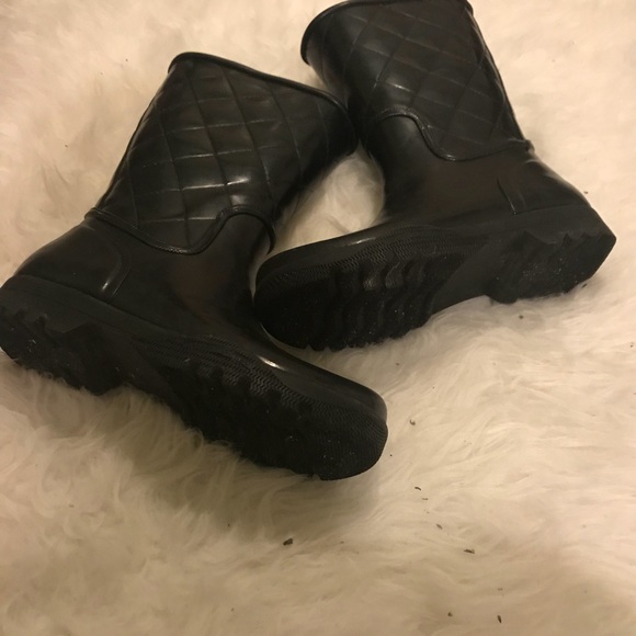 Sperry Nellie Black Quilted Rainboots - Picture 3 of 5